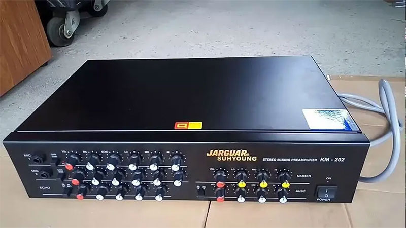 mixer-karaoke-jarguar-suhyoung-km-202-4 Mixer karaoke Jarguar Suhyoung KM-202 với thiết kế hiện đại