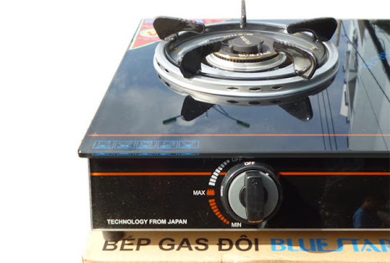 bep-gas-doi-bluestar-ng-4700v-4 Bếp gas đôi BlueStar NG-4700V sử dụng hệ thống đánh lửa Magneto siêu nhạy