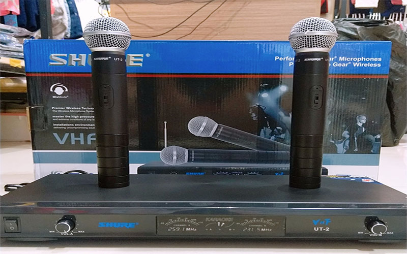bo-2-micro-khong-day-shure-ut-2-4 Bộ 2 Micro không dây Shure UT-2